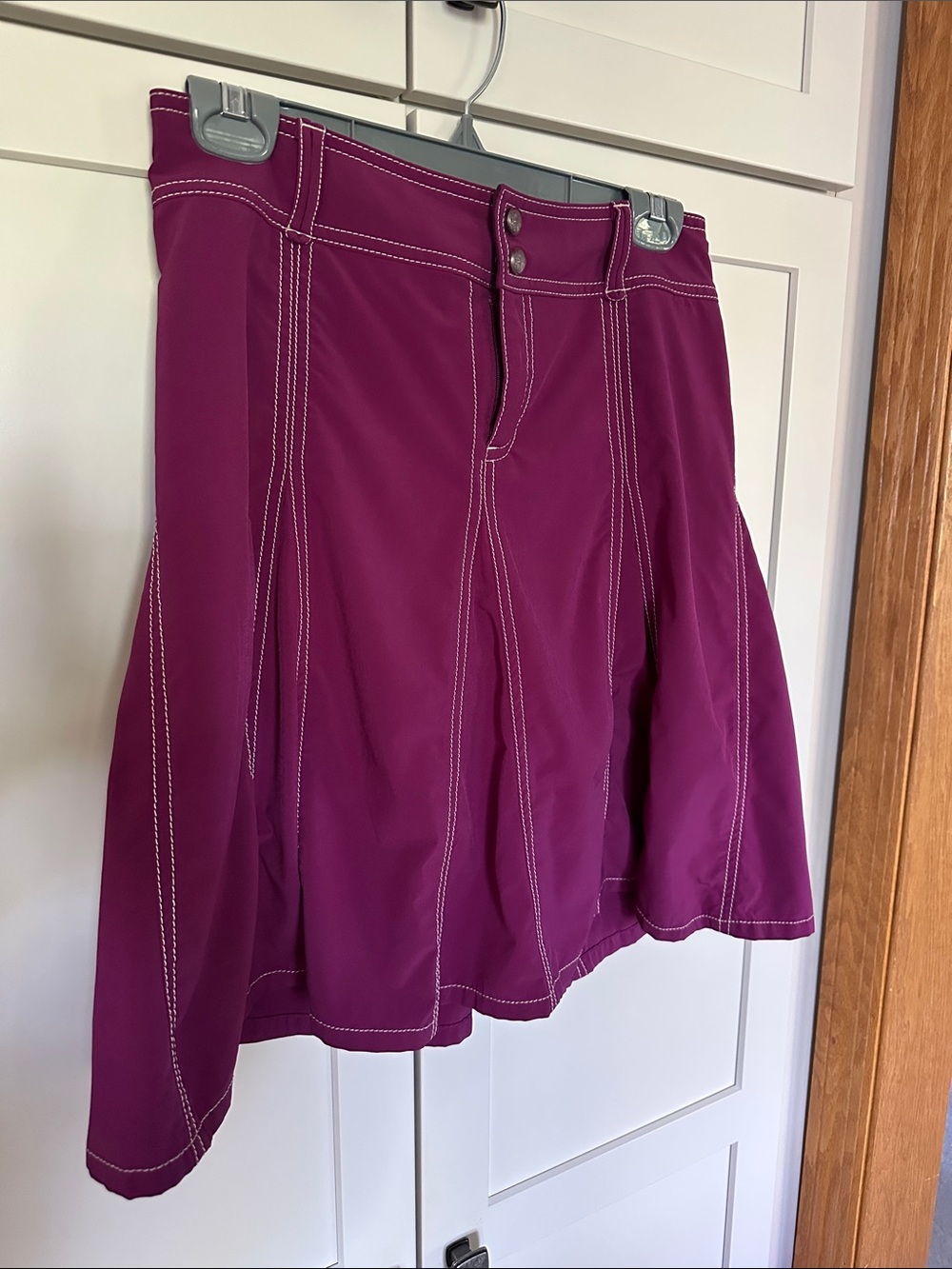 Athleta Magenta Circle Skort with White Contrast Stitching